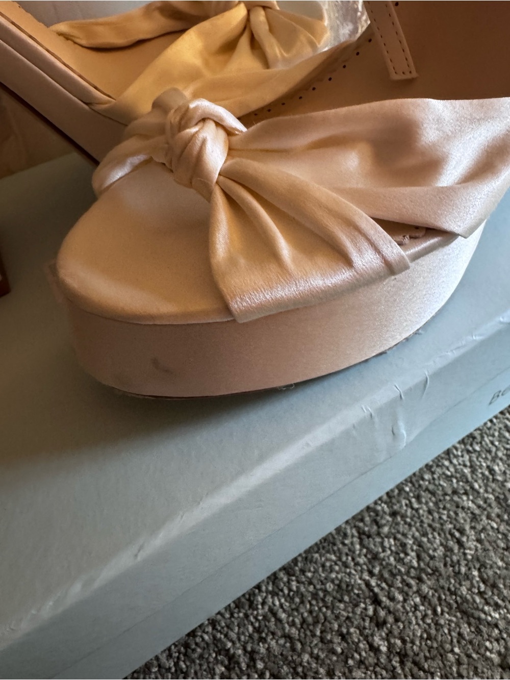 Bella Belle Serafina (worn once for 2 hours max!) - Picture 6 of 8